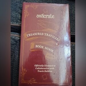 Owlcrate Treasured Travelers Book Nook